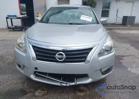2013 Nissan Altima 2.5 S из США, поврежденный, VIN 1N4AL3AP1DC281261